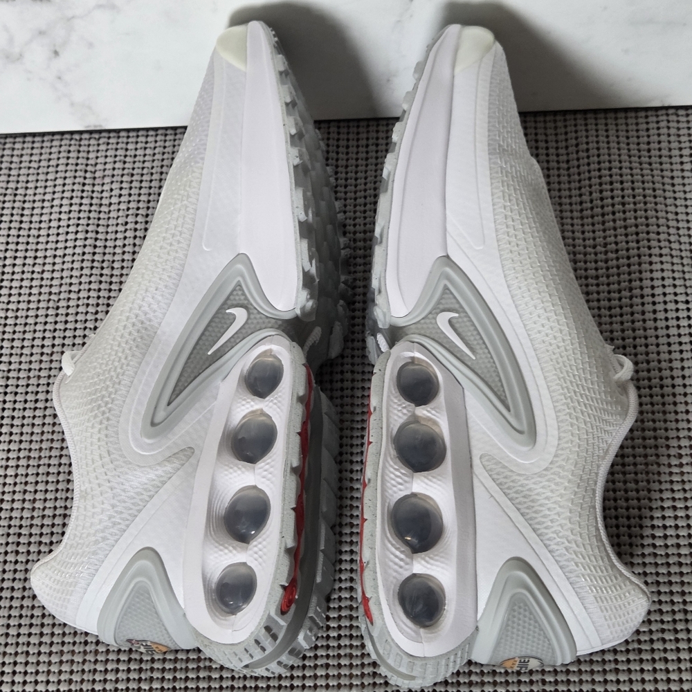 Nike Air Max Dn Mens Sneaker Shoes White Metallic Silver 10.5 - Picture 6 of 9